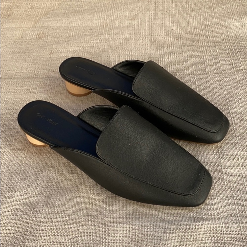 OAK AND FORT SLIP ON MULE SHOES